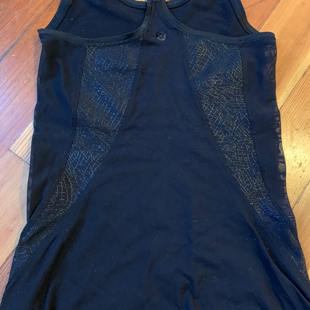 Lululemon Racerback with lace - Picture 5 of 6
